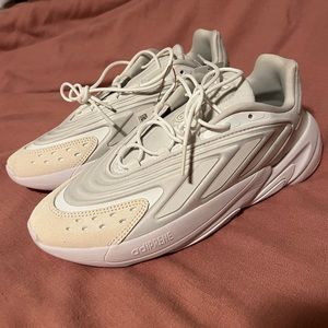 ADIDAS Ozelia Sneaker Sz 11W/9M